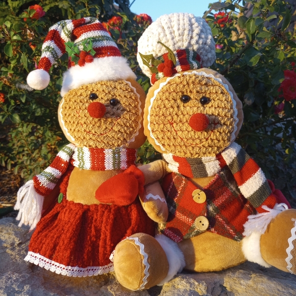 2-Piece Christmas Gingerbread Boy & Girl Couple - Picture 3 of 14